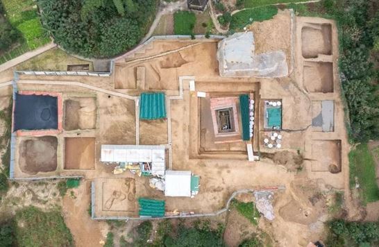 Xuất hiện báu vật chưa từng thấy trong mộ cổ 2.200 năm ở Trùng Khánh