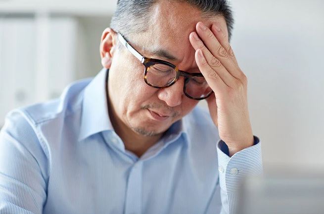 Ở với người giúp việc được gần một năm, tôi ngỏ ý muốn tái hôn với cô ấy, ngờ đâu các con ra sức phản đối