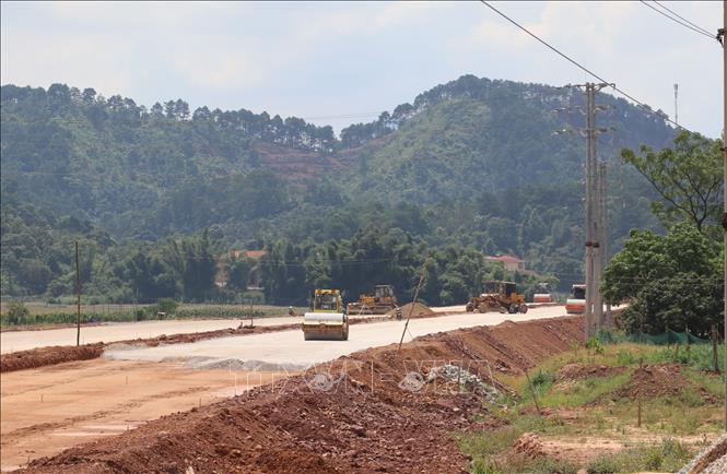 Sớm khởi công Dự án nâng cấp Quốc lộ 4B, tỉnh Lạng Sơn