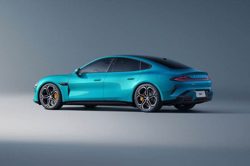 Ảnh chi tiết xe hơi đầu tiên của Xiaomi: Công suất 664 mã lực, sạc siêu tốc, giá rẻ bất ngờ