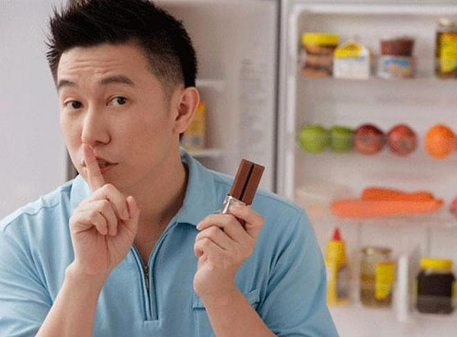 Dù vô cùng phóng khoáng nhưng đàn ông cũng có những bí mật không bao giờ tiết lộ, phụ nữ đừng cố tìm hiểu