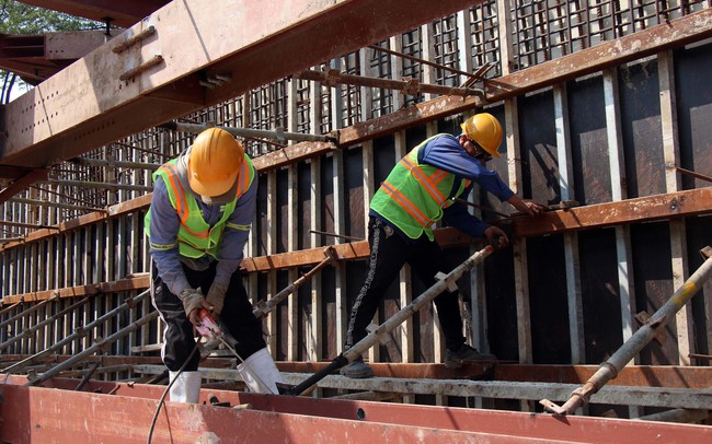 Giải ngân vốn đầu tư công ước đạt gần 580.000 tỷ đồng