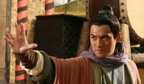 Kẻ vô sỉ nhất trong số các anh hùng hảo hán Lương Sơn, những người khác đều chết trên chiến trường hoặc ẩn cư, hắn lại đầu hàng nước Kim