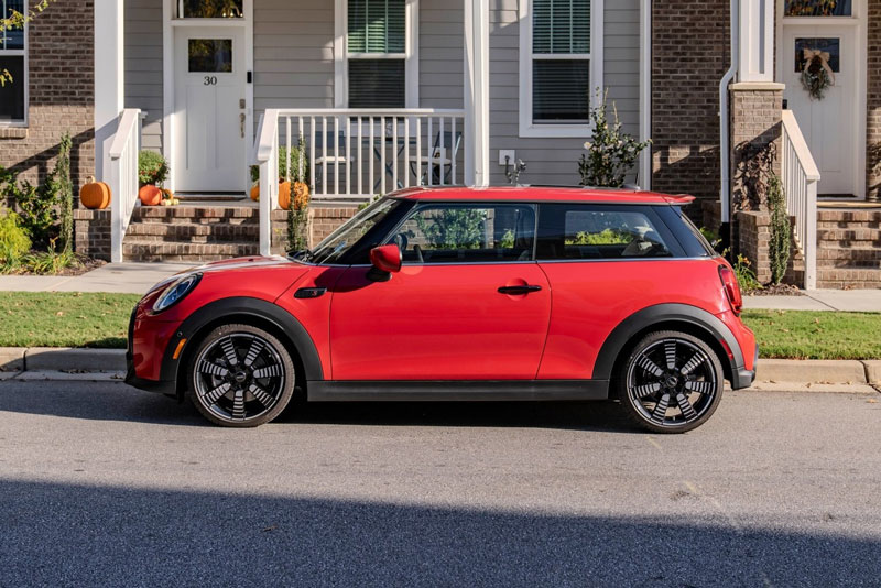 Bảng giá xe MINI tháng 1/2024