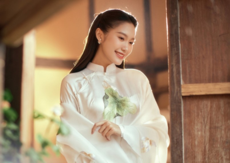 Doãn Hải My chỉ làm một hành động bình thường, hội mẹ bầu thi nhau vào "xin vía" của vợ Văn Hậu