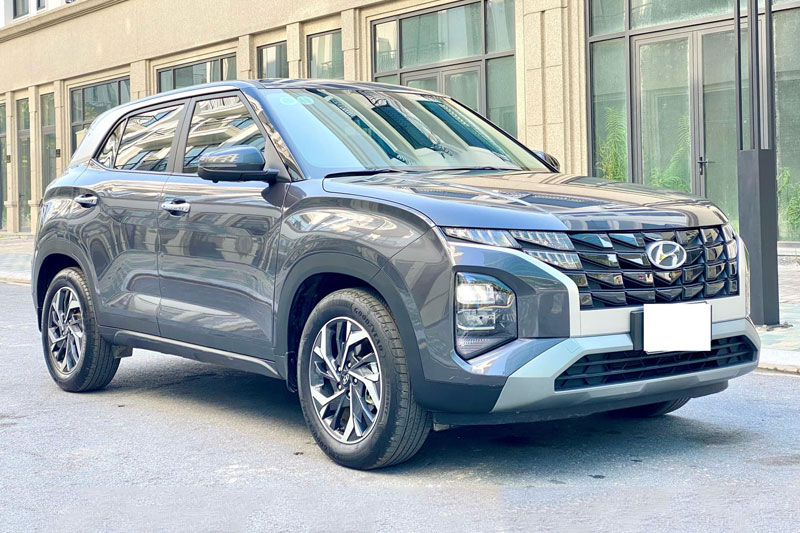 Hyundai Creta cũ mới lăn bánh 8.000 km rao bán giá cực sốc