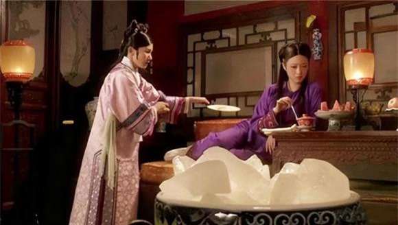 Càn Long 2 Càn Long, vua Càn Long, mùa hè nắng nóng nhất, mùa hè nóng nhất lịch sử, năm càn long thứ 8