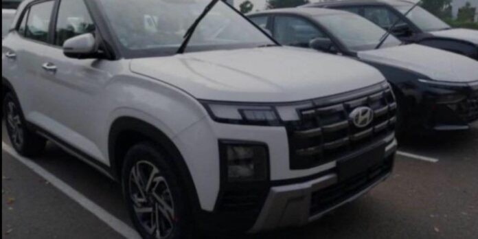 Cận cảnh Hyundai Creta 2024 vừa về đại lý trước ngày ra mắt, nhiều chi tiết khiến khách hàng bất ngờ