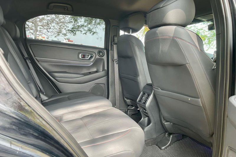 Honda HR-V lăn bánh 11.000 km rao bán với giá cao ngất ngưởng