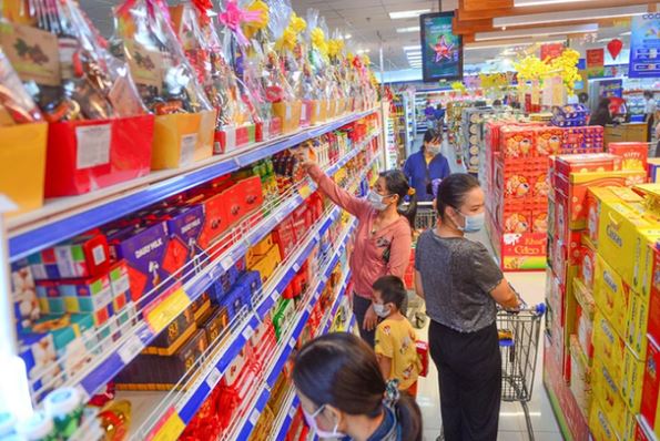 Doanh nghiệp bán lẻ tung khuyến mãi đến 50% dịp Tết