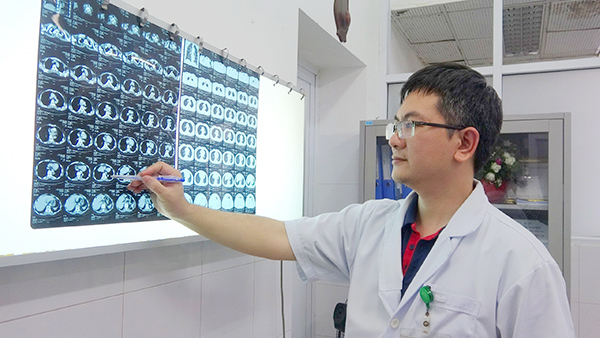 Đà Nẵng: Cứu sống bệnh nhân bị 'phổi biệt lập trong phổi' phức tạp