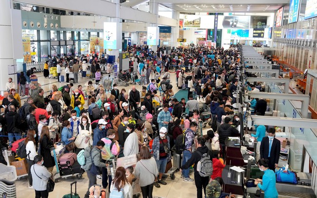 Nhiều chặng bay dịp Tết Nguyên đán 2024 đạt gần 90% khách đặt chỗ