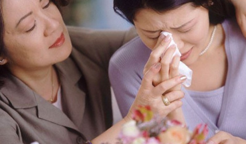 Nhìn chị dâu mếu máo hỏi vay 30 triệu mà tôi vừa tức vừa buồn cười