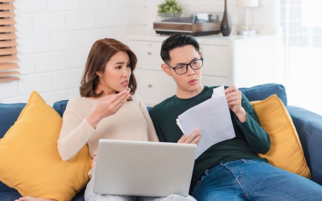 Được bố mẹ vợ cho tất cả đất đai nhưng chồng tôi vẫn muốn giữ lại nhà riêng