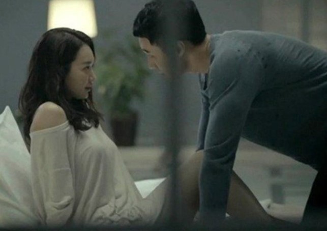 Tha thứ cho chồng ngoại tình trước đám cưới, 4 năm sau vợ hối hận tột độ