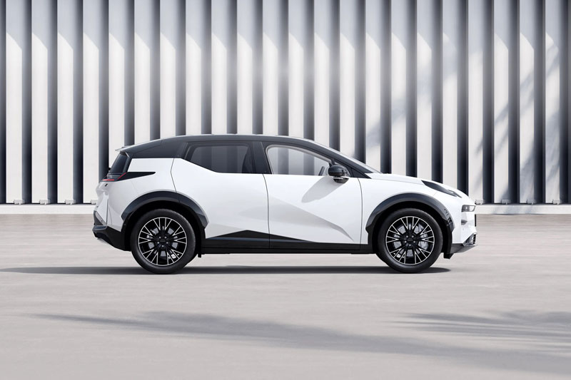 SUV cùng phân khúc với Toyota Corolla Cross, công suất 428 mã lực, giá 652 triệu đồng