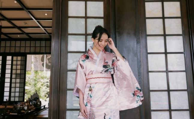 Chi hơn nửa tháng lương cho tiền xe ôm và tiền ăn, cô bạn 25 tuổi vẫn cảm thấy “xứng đáng”