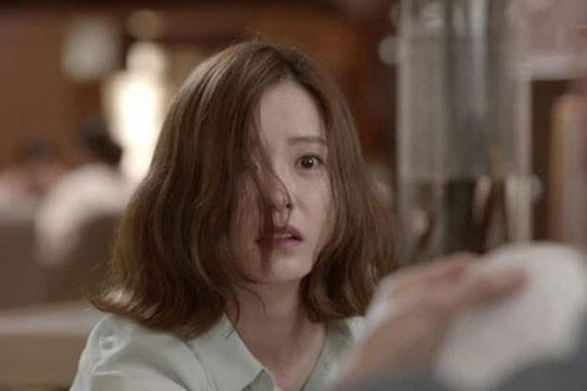 Muốn tạo bất ngờ cho nhà chồng bằng ngôi nhà mới nhưng bị mẹ chồng 'cảm ơn' bằng cái tát cháy má, tôi đòi bán nhà ngay lập tức