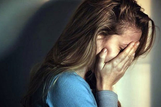 Nhìn thấy chiếc giường quen mắt trong phòng cưới, tôi rùng mình hét toáng lên khi nhớ ra đó là vật của người chị đã mất