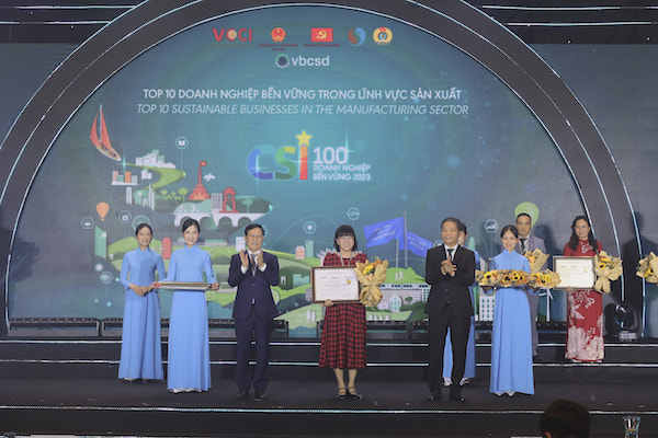 Vinamilk “bội thu” giải thưởng phát triển bền vững