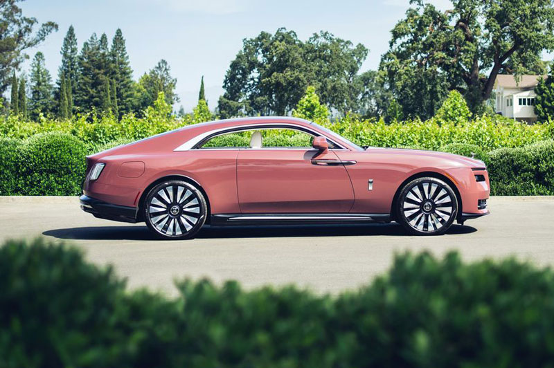 Chi tiết siêu xe Rolls-Royce Spectre vừa ra mắt tại Việt Nam, giá từ 17,990 tỷ đồng