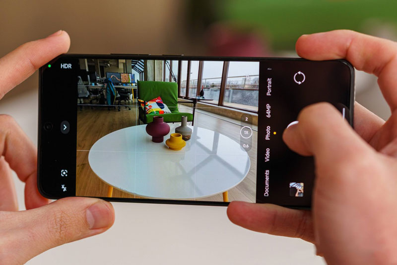 Smartphone cấu hình ‘siêu khủng’, chống nước, sạc 67W, giá gần 8 triệu đồng