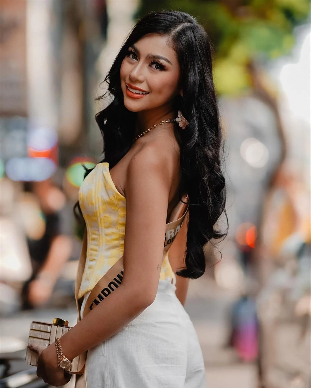 Người đẹp mồ côi từ khi 3 tuổi sang Việt Nam thi hoa hậu ảnh 5