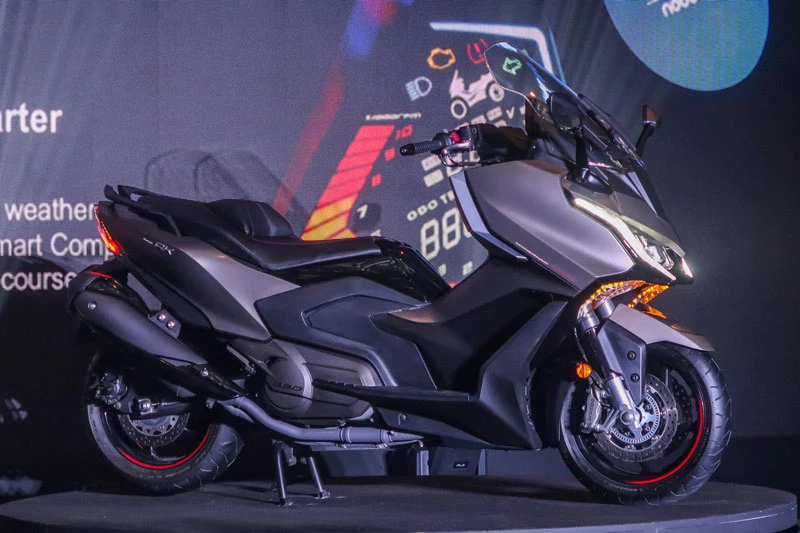 Kymco AK550 Premium 2024.