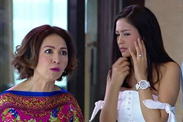 Hàng xóm sang chơi mẹ chồng vờ đon đả bế cháu, lát sau đã dọa tống cổ mẹ con em ra đường