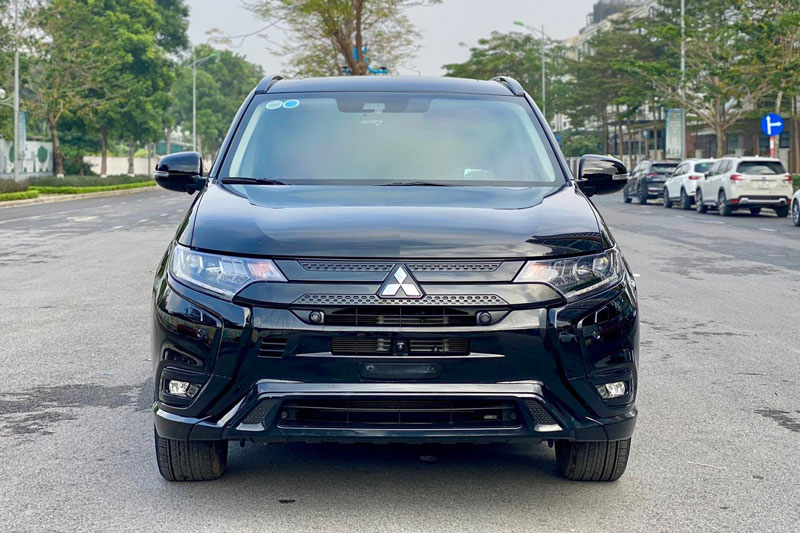 Mitsubishi Outlander lăn bánh 2 năm, chủ xe bán ‘lỗ’ 200 triệu đồng