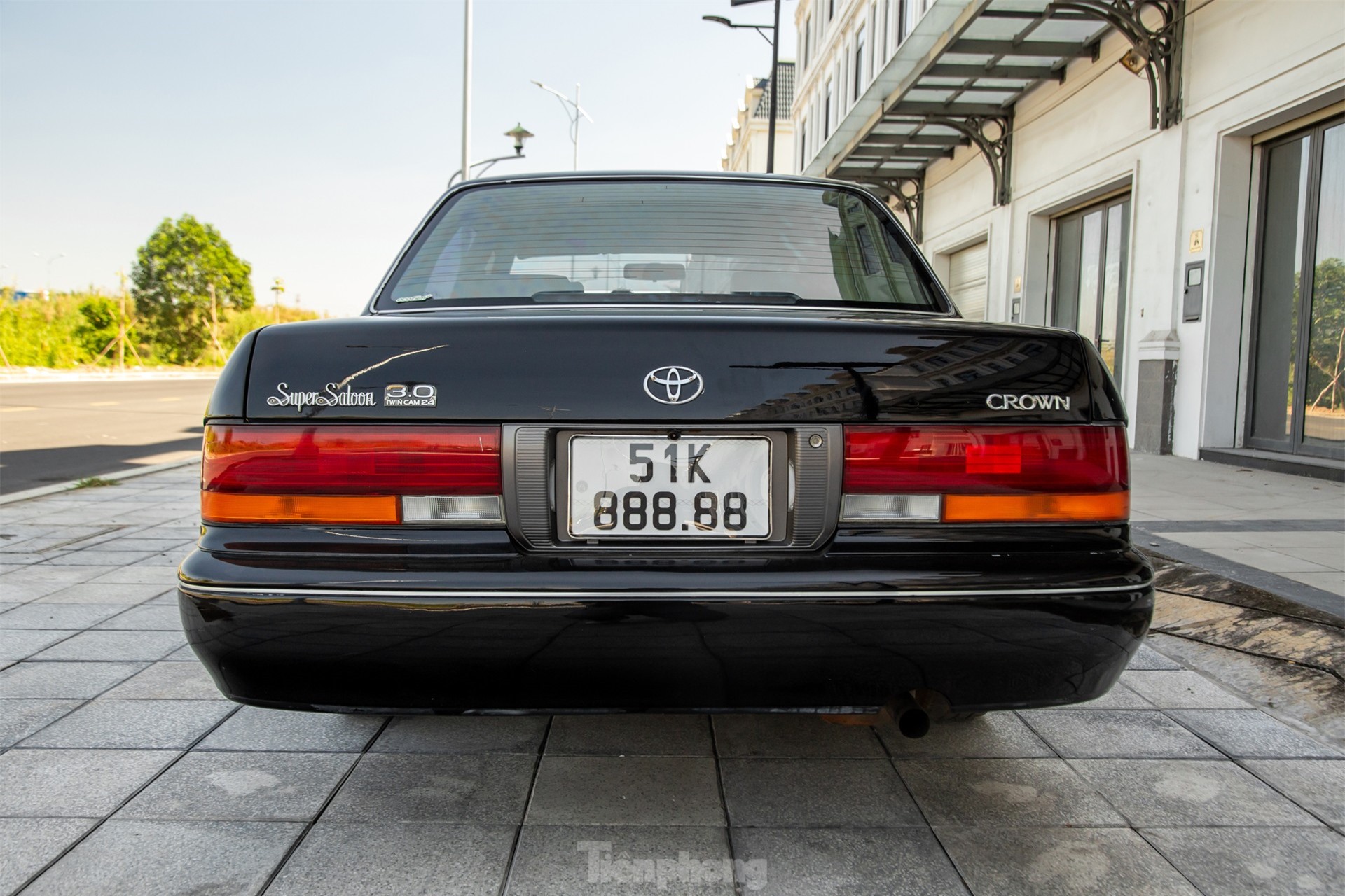 Cận cảnh Toyota Crown với biển số ngũ quý 8 trúng đấu giá hơn 15 tỷ đồng ảnh 4