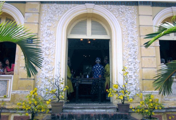 Danh tính người phụ nữ duy nhất trong lịch sử Việt Nam thế chấp tính mạng 3 đời dòng tộc để cứu dân