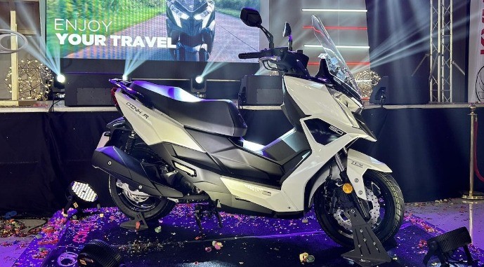 Mẫu xe máy tay ga sắp cho Honda Air Blade 'về nhì': Thiết kế gây đắm say, giá thì khỏi phải bàn