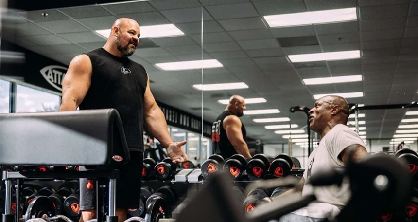 Brian Shaw, người đàn ông khỏe nhất thế giới, khiến những vận động viên thể hình to lớn cũng trở nên nhỏ bé- Ảnh 5.