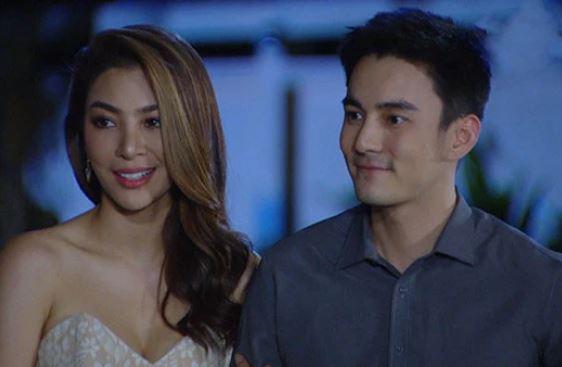 Gặp lại tôi sau 4 năm chia tay, chồng cũ hất hàm khoe mẽ, chưa dứt câu đã nghệt mặt khi thấy sếp anh ta xuất hiện tự nhận là người đàn ông của tôi