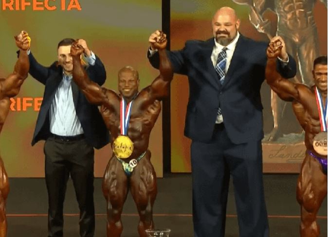 Brian Shaw, người đàn ông khỏe nhất thế giới, khiến những vận động viên thể hình to lớn cũng trở nên nhỏ bé