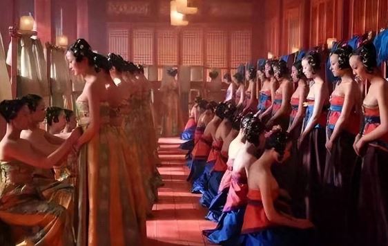 Ai muốn vào hậu cung của hoàng đế làm phi tần phải đạt được 4 tiêu chuẩn khắt khe này