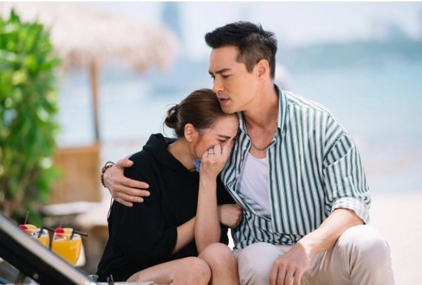 Đang đau khổ khi biết chồng bị bệnh nặng thì bạn thân của chồng lỡ lời một câu khiến tôi suy ngẫm và quyết tìm ra sự thật khủng khiếp phía sau