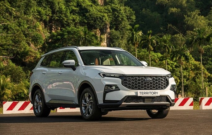 Giá lăn bánh xe Ford Territory tháng 1/2024