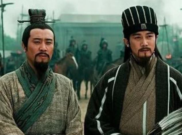 Đây mới lý do thực sự khiến Lưu Bị và Gia Cát Lượng vừa gặp như đã "thấu tâm can" đối phương, lấy lý tưởng phục hưng Đại Hán, hóa ra nhiều "không tưởng"