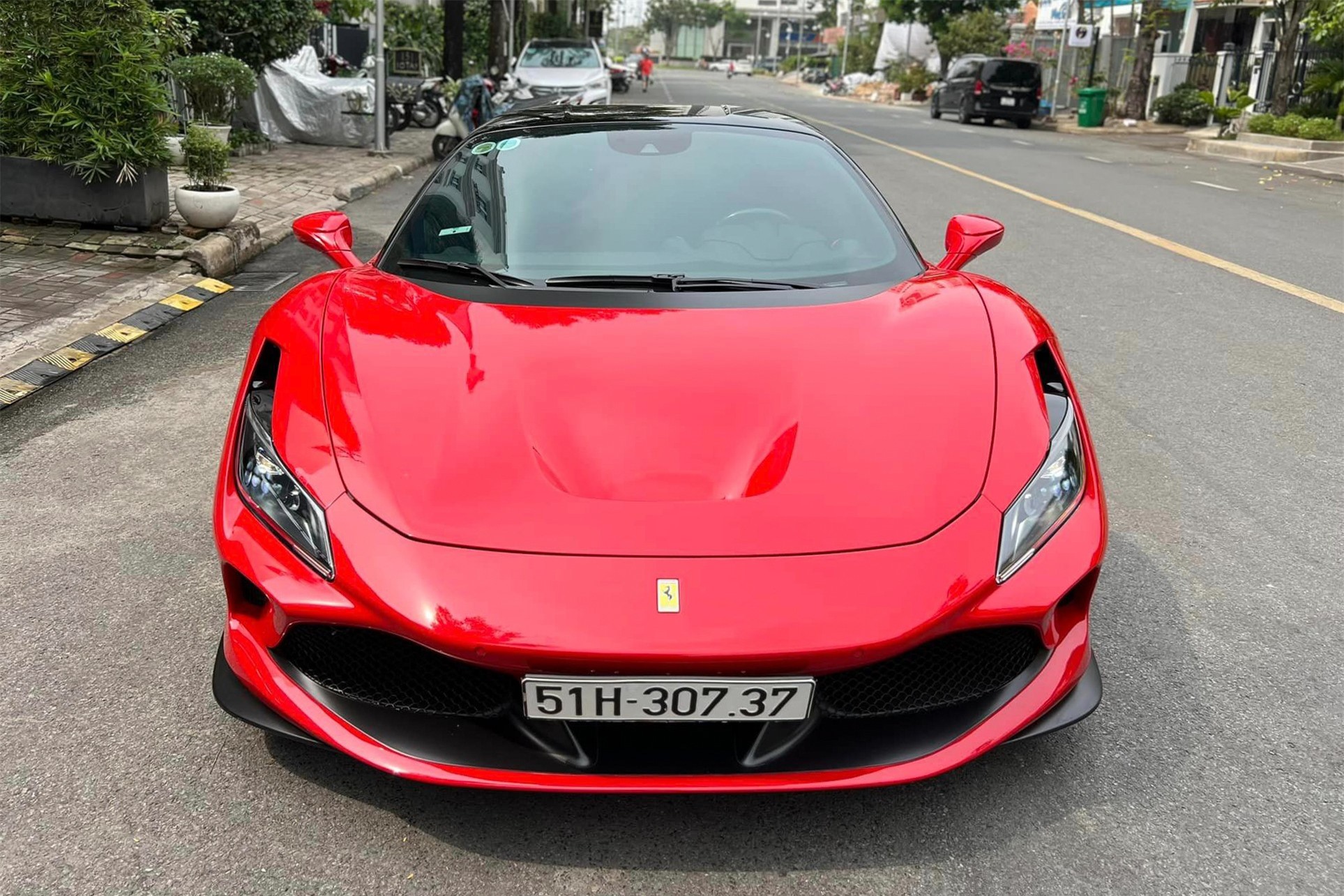 Cận cảnh siêu xe hàng hiếm Ferrari F8 Tributo ở Sài Gòn ảnh 6