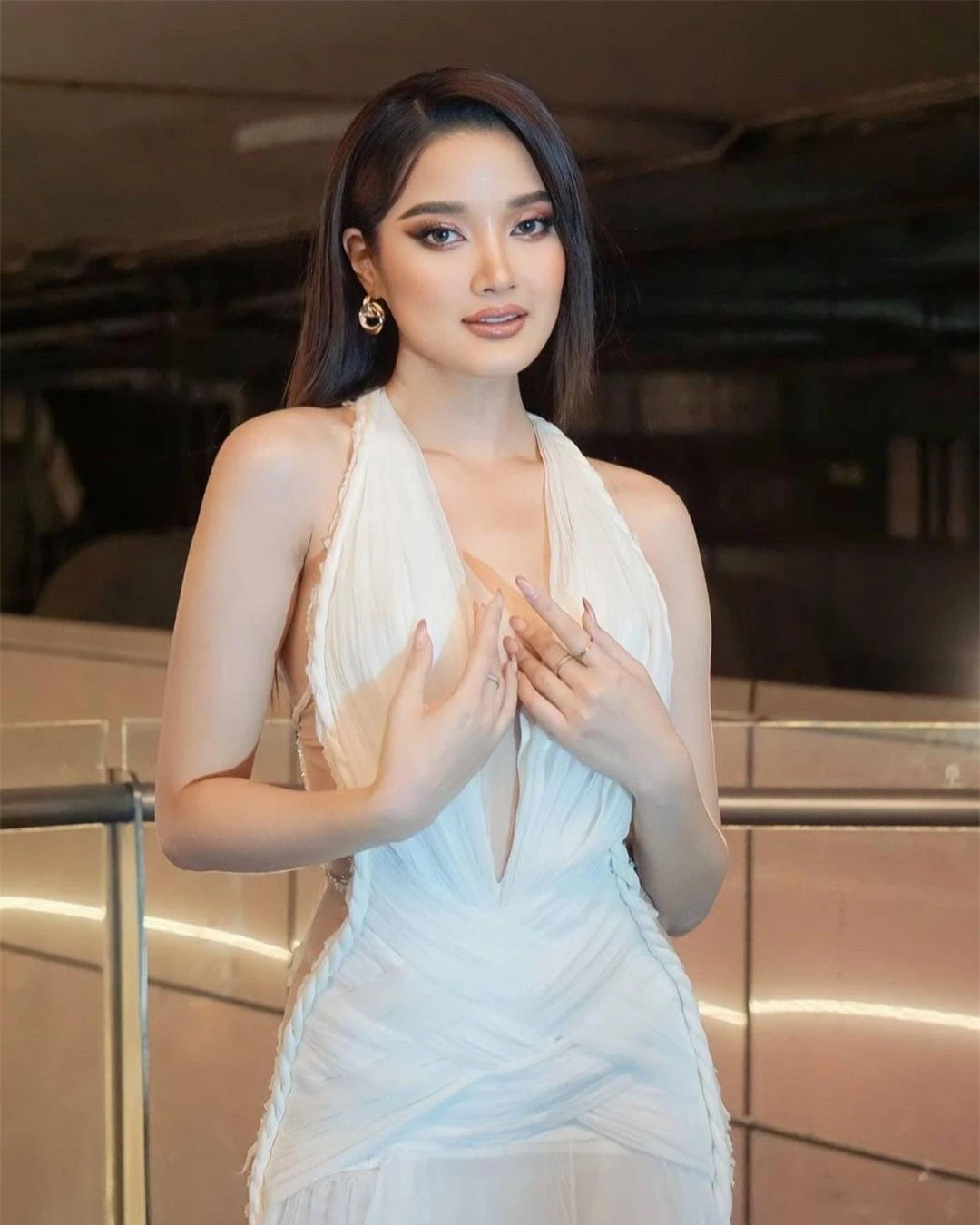 Người đẹp mất quyền thi Hoa hậu Thế giới sang Việt Nam thi sắc đẹp ảnh 18