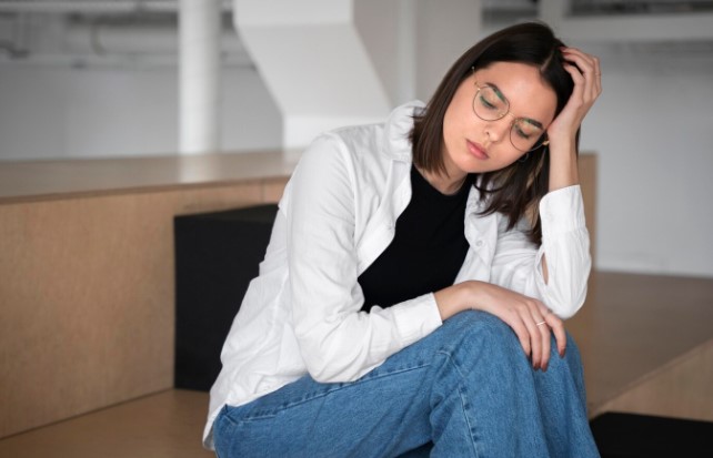 Đồng nghiệp vay tiền nửa năm không trả, tôi đòi thì lãnh hậu quả lớn