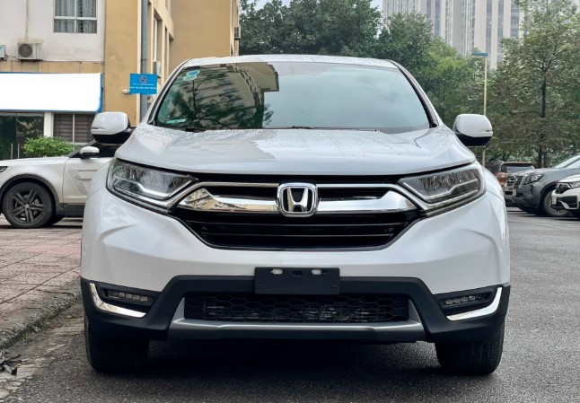 Lăn bánh 4 năm, Honda CR-V lên sàn xe cũ với mức giá rẻ không ngờ