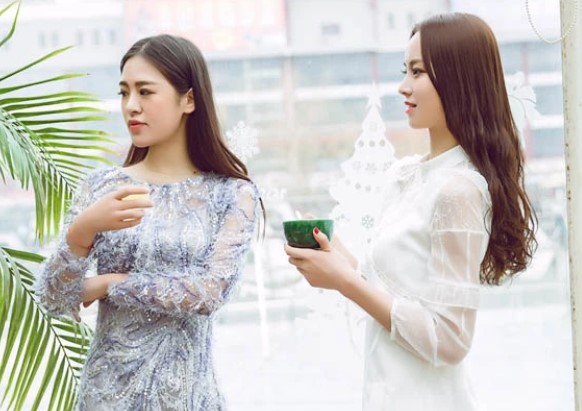 Yên tâm về cô thư ký vừa quê mùa vừa kém sắc của chồng, tôi choáng váng khi tình cờ gặp cô ấy ở quán cafe