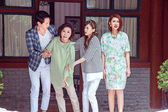 Vợ bị đánh đến ngớ ngẩn rồi đuổi đi, cô xin ở lại làm giúp việc rồi làm một việc động trời khiến ai cũng kinh hồn bạt vía