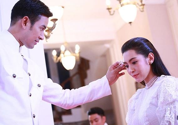 Bị người cũ bỏ rơi, em nhắm mắt lấy anh xe ôm để đứa con trong bụng có bố, không ngờ tân hôn xong, tài khoản được cộng thêm nửa tỷ