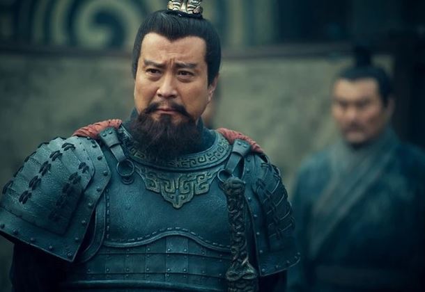 Là bằng hữu chí cốt thuở hàn vi, được nhận định thông minh hơn Tào Tháo, nhưng cũng là đối thủ duy nhất trên chiến trường khiến ông phải khóc thương?