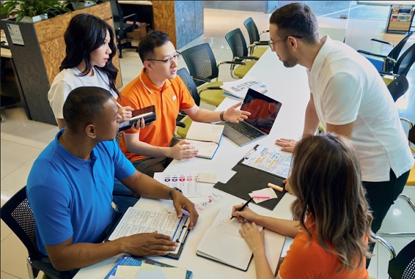 Doanh thu chuyển đổi số của FPT tăng mạnh trong năm 2023 