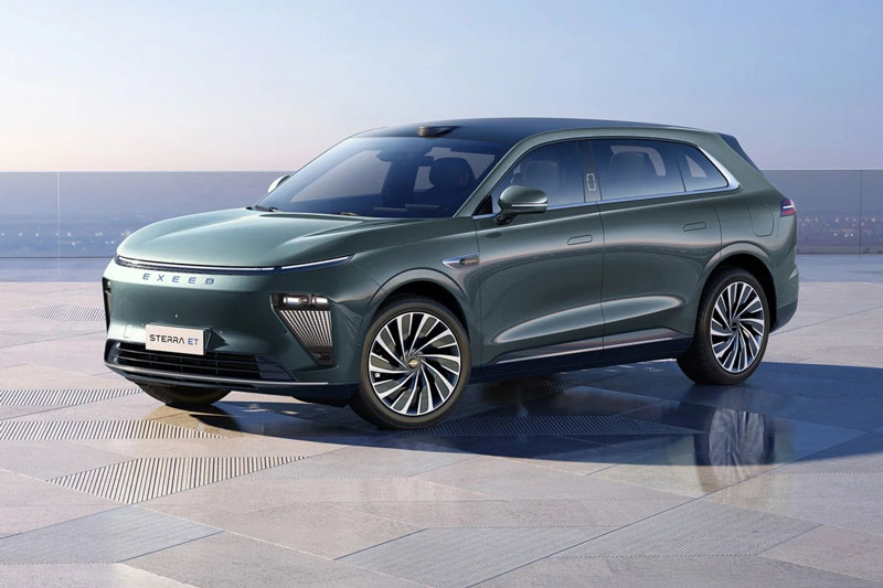 Hãng xe sắp vào Việt Nam sắp trình làng SUV tuyệt đẹp, công suất 562 mã lực  